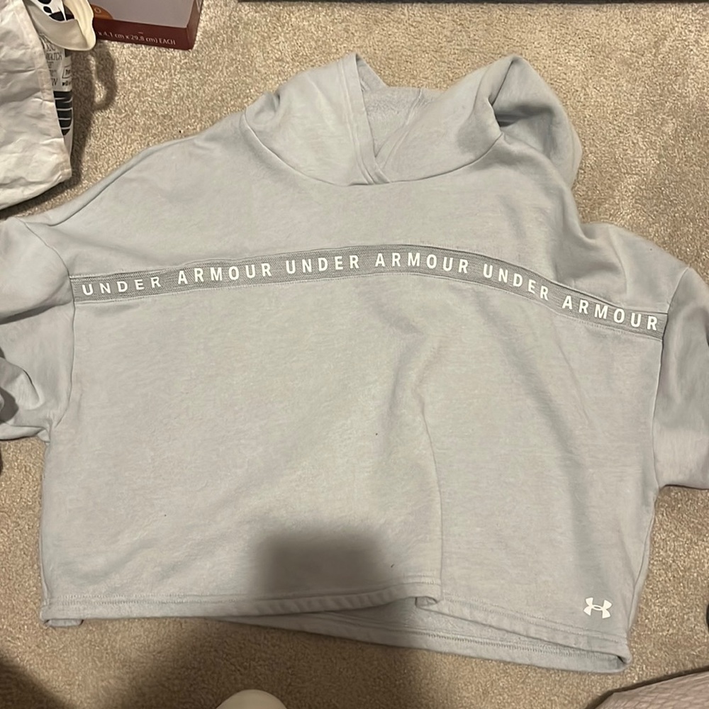 Under armour cropped hoodie